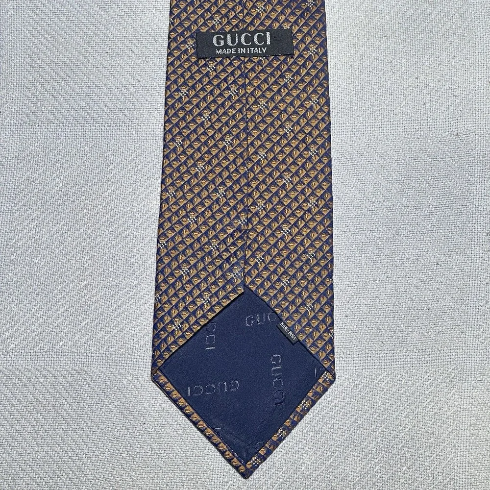 Vintage Gucci Copper Navy Geometric Luxury‎ Hand Made Silk Tie Made In Italy